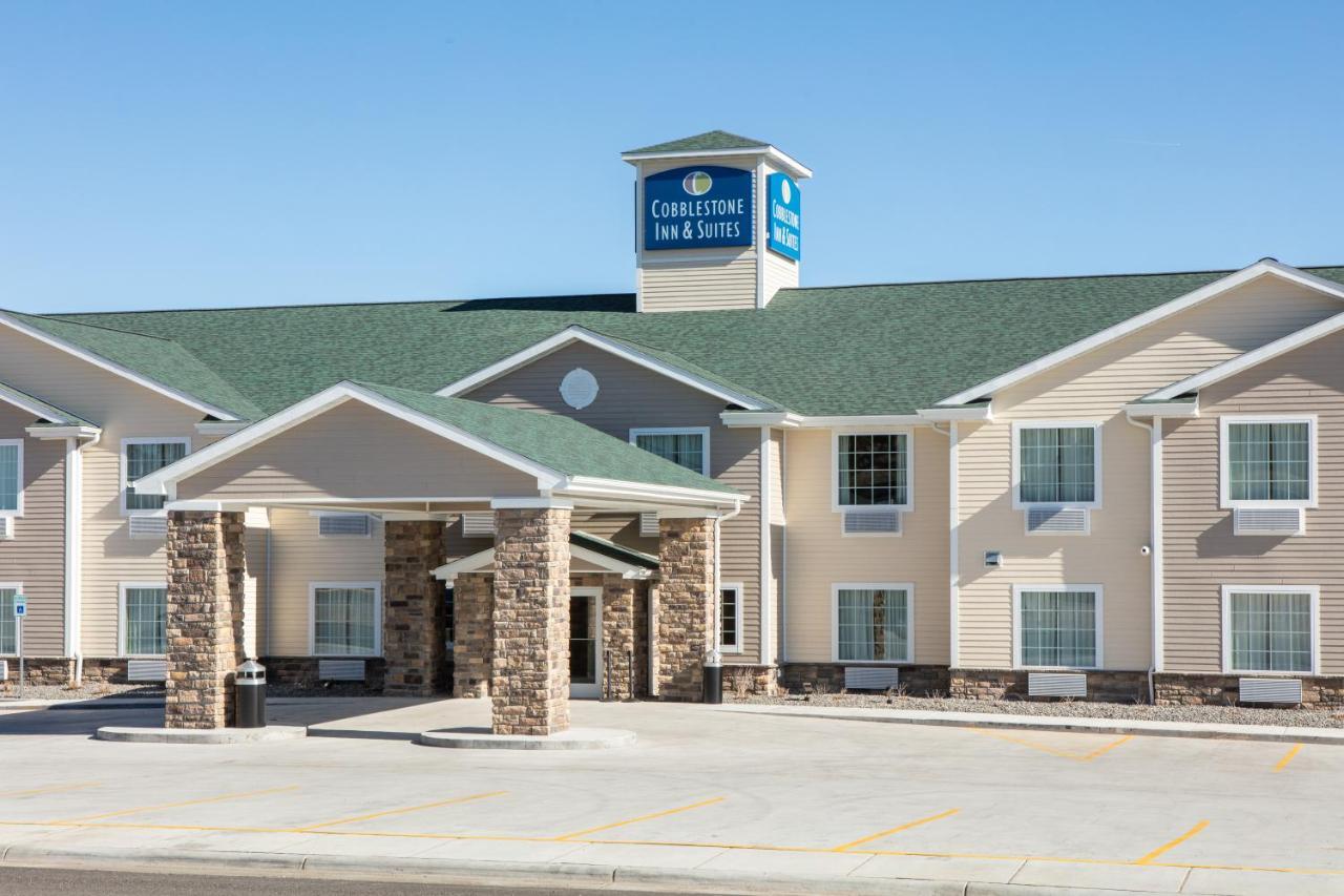 Cobblestone Inn & Suites - Pine Bluffs Esterno foto