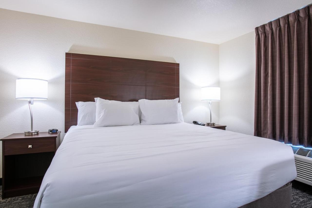 Cobblestone Inn & Suites - Pine Bluffs Esterno foto