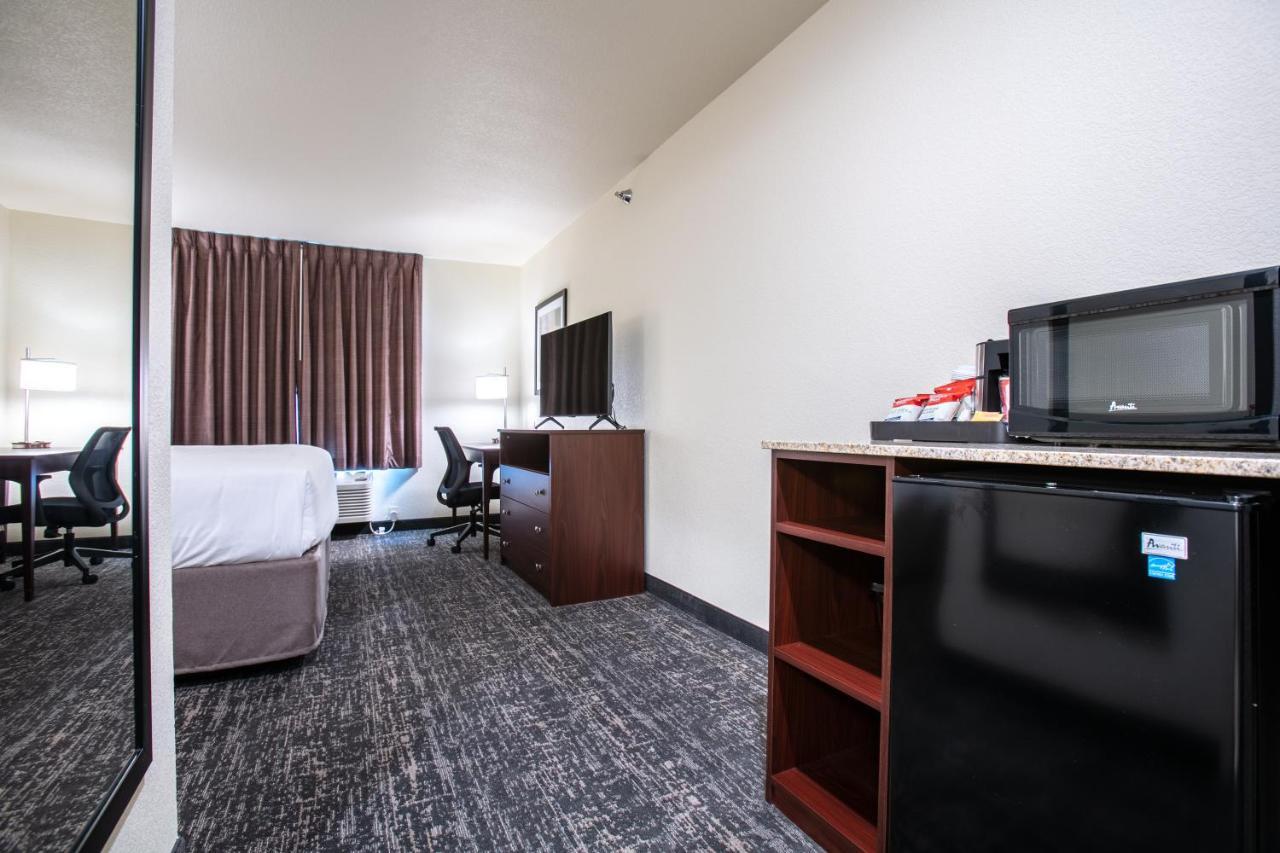 Cobblestone Inn & Suites - Pine Bluffs Esterno foto