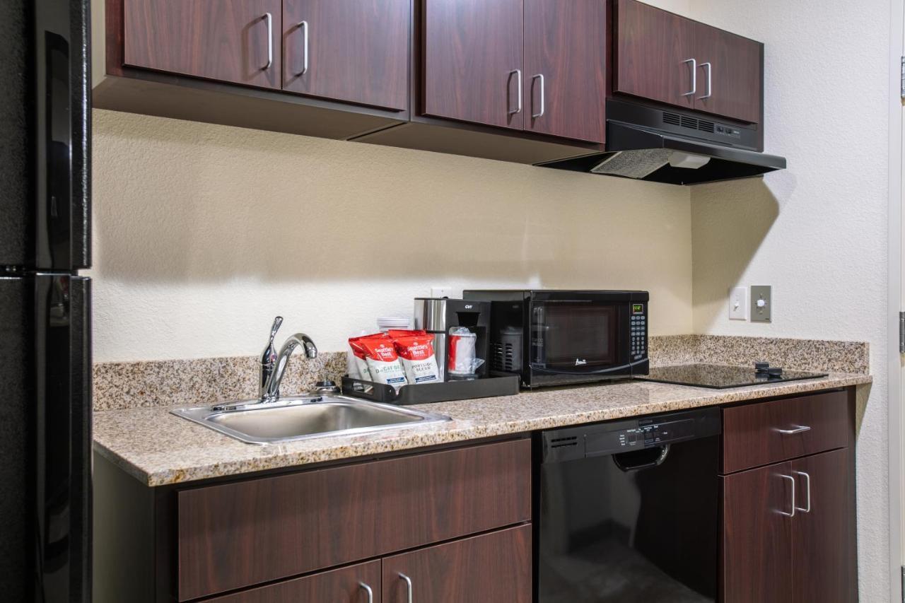 Cobblestone Inn & Suites - Pine Bluffs Esterno foto