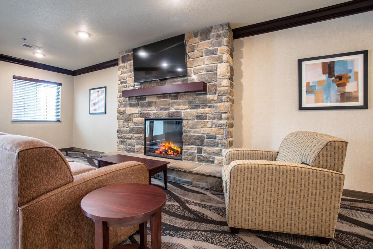 Cobblestone Inn & Suites - Pine Bluffs Esterno foto