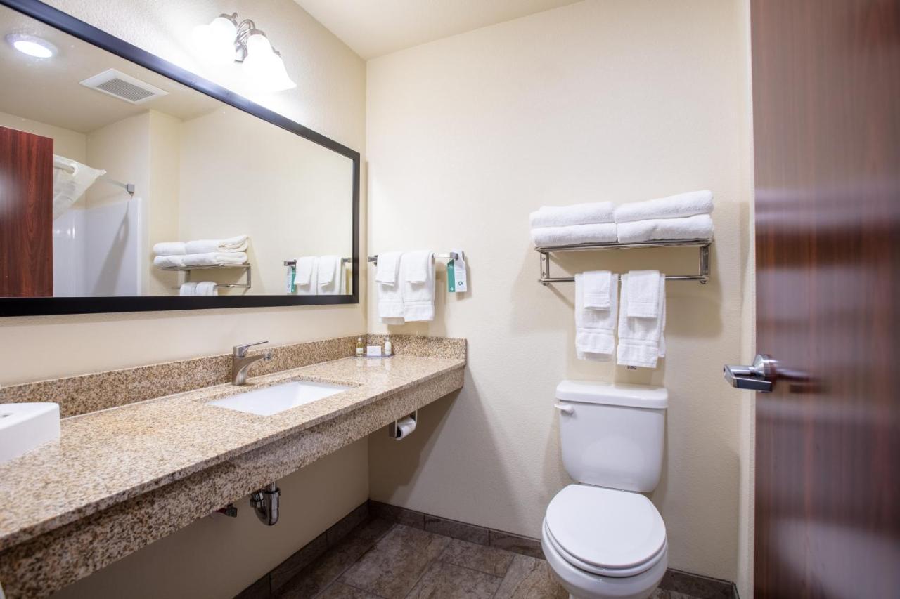 Cobblestone Inn & Suites - Pine Bluffs Esterno foto